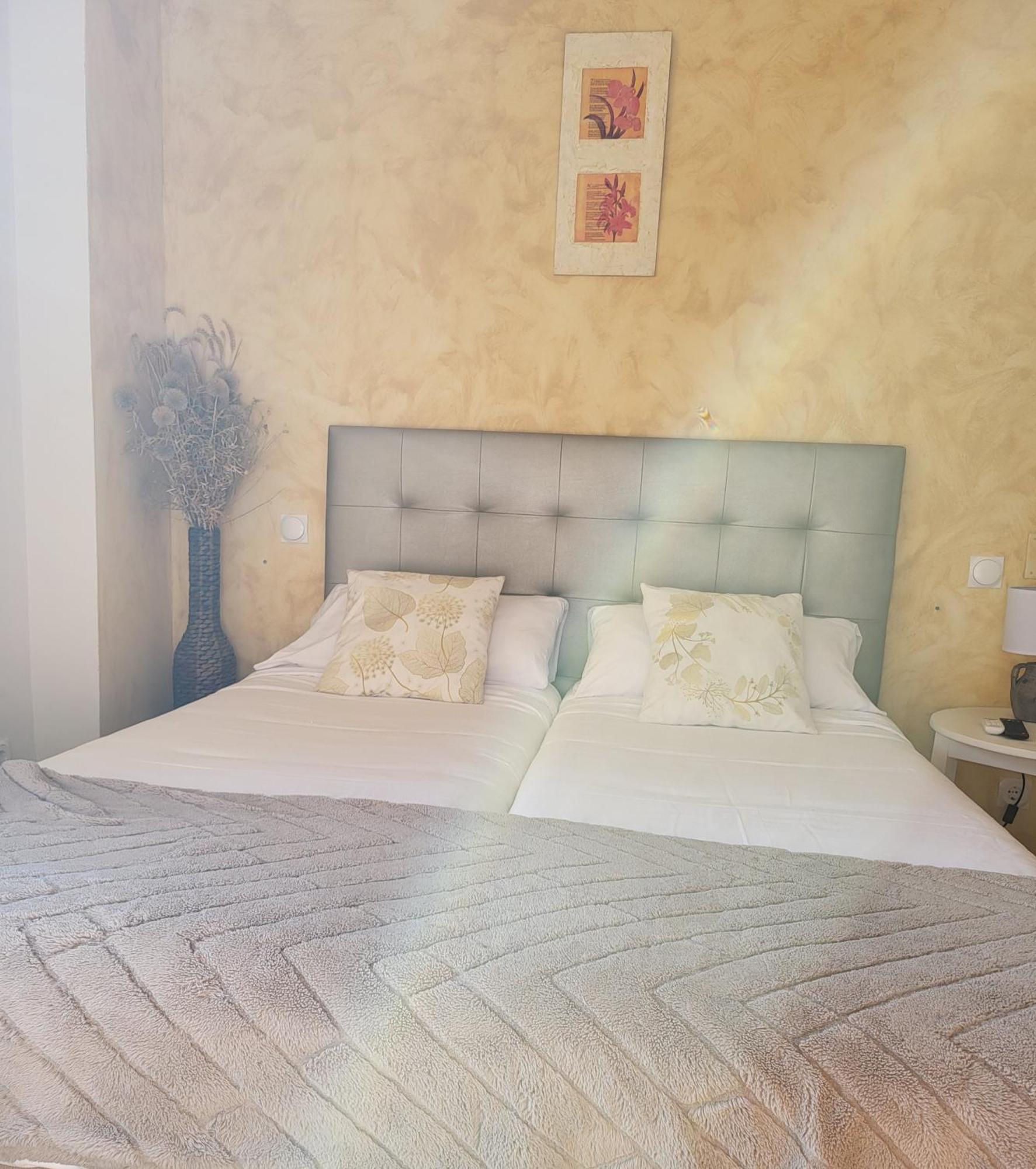 Torremocha de Jarama Hotel Rural Luna Llena חדר תמונה